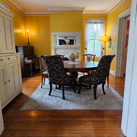 Winridge Manor Bed & Breakfast Madison Heights ภายนอก รูปภาพ